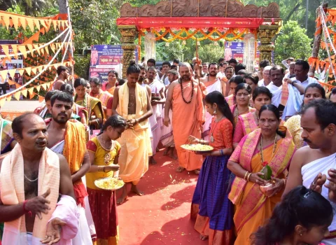 ಧಾರ್ಮಿಕ ಸಭೆ ಹಾಗೂ ಸಾಂಸ್ಕೃತಿಕ ವೈಭವ